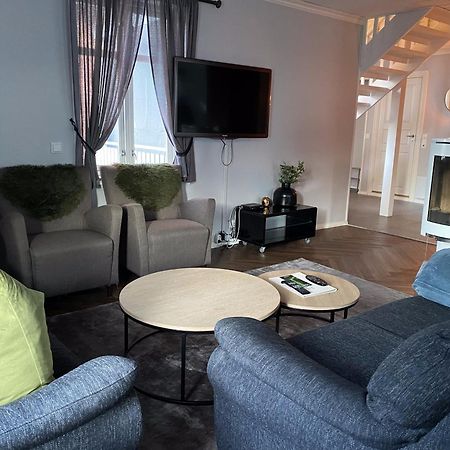 Enter Tromso - Luxury 4 Bedroom Apartment Kültér fotó